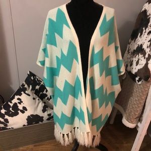 boutique teal chevron knit kimono with fringe